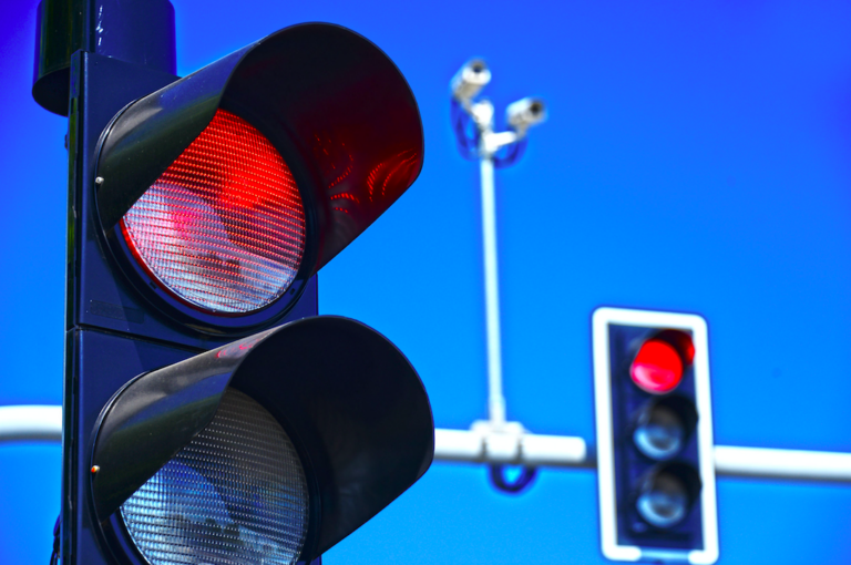 5-reasons-to-not-ignore-a-red-light-traffic-ticket